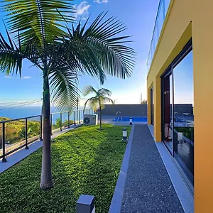  Villa Serramar